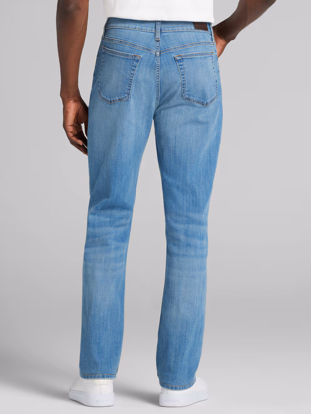 21J0_39_JOSEPH_ABBOUD_HERITAGE_JEANS_MEDIUM_WASH_ALT1