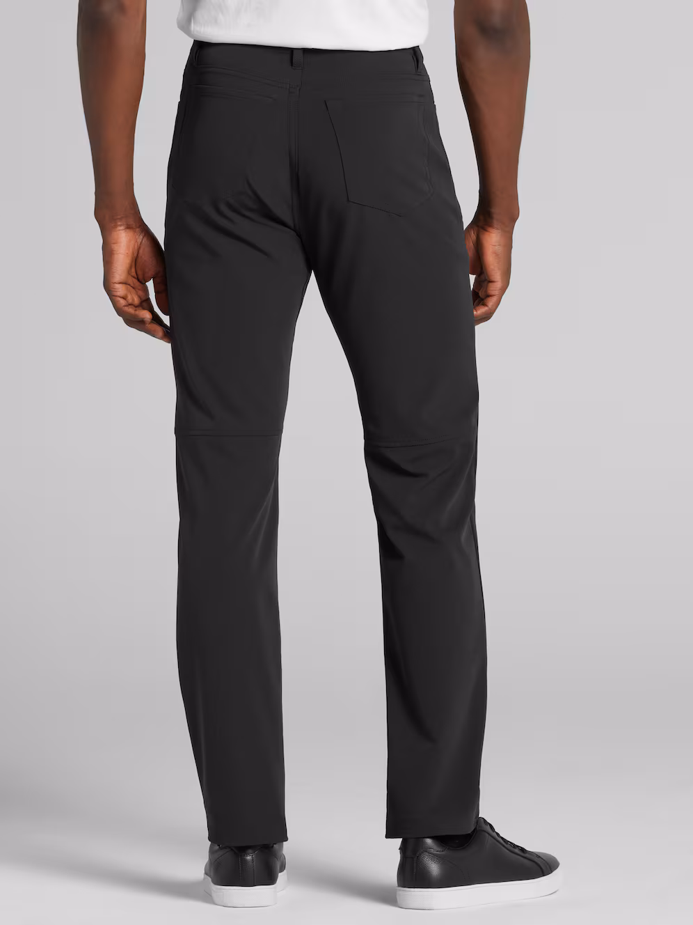 21JK_01_AWEARNESS_KENNETH_COLE_CASUAL_PANTS_BLACK_SOLID_ALT1